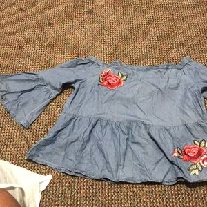 Off the shoulder denim shirt💕🌹🥀